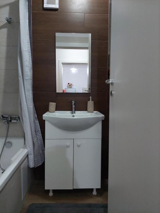 סיגישוארה Apartament Ambrus מראה חיצוני תמונה
